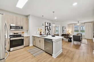 Building Photo - The Beacon at 331 Apartments