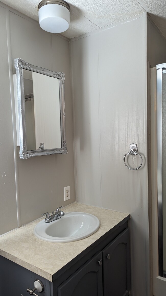 Foto del edificio - 3120 Riverside Dr