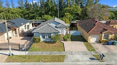 Building Photo - 13101 NW 11th Terrace