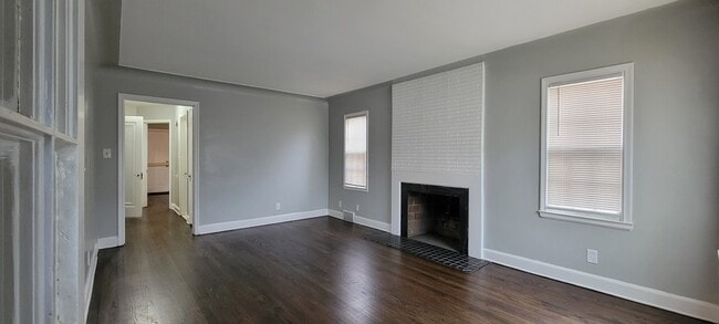 Building Photo - 9901 Yorkshire Rd