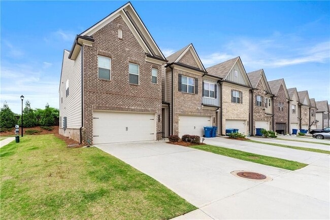 Building Photo - 2170 Trelipe Dr