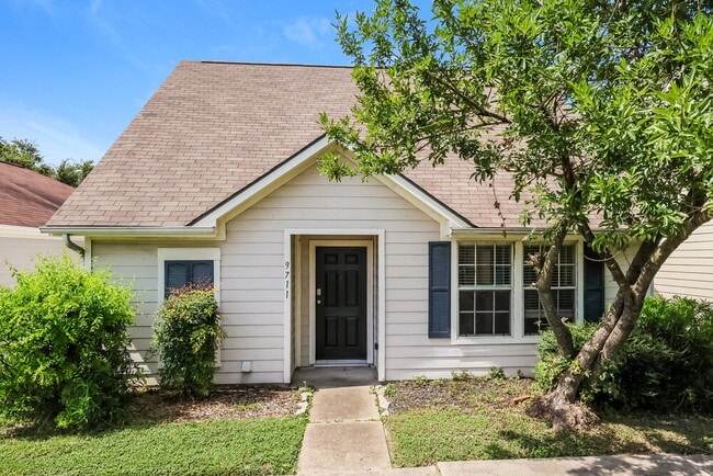Building Photo - 9711 Farrell Dr