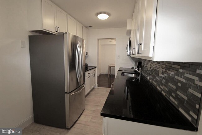 Foto del edificio - 1001 Scarlet Oak Ct