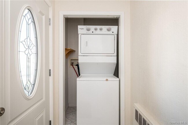 Foto del edificio - 89 Ridgewood Ave