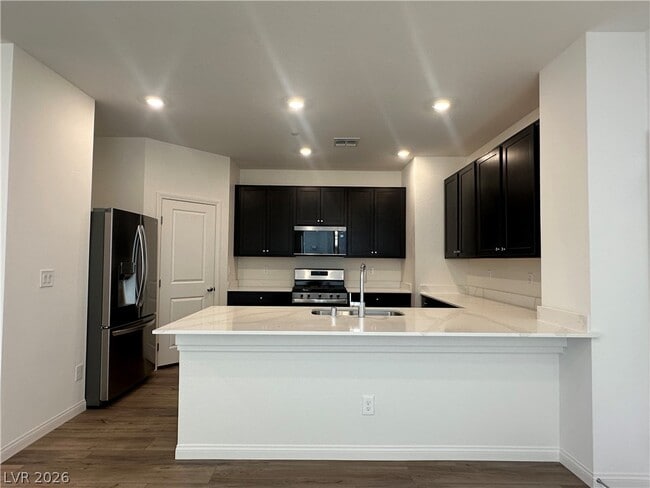 Foto del edificio - 3633 Torres Novas Ln