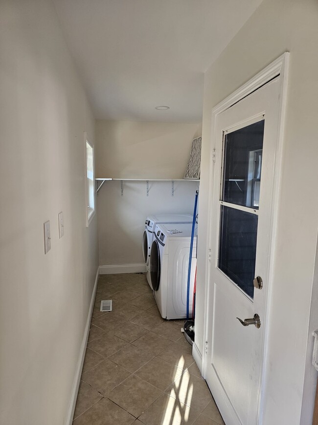 Photo - 3303 George Light Rd House