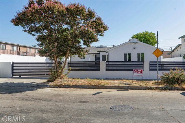 Building Photo - 14800 Calahan St