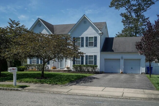 Building Photo - Charming Colonial on Quiet Cul-de-Sac