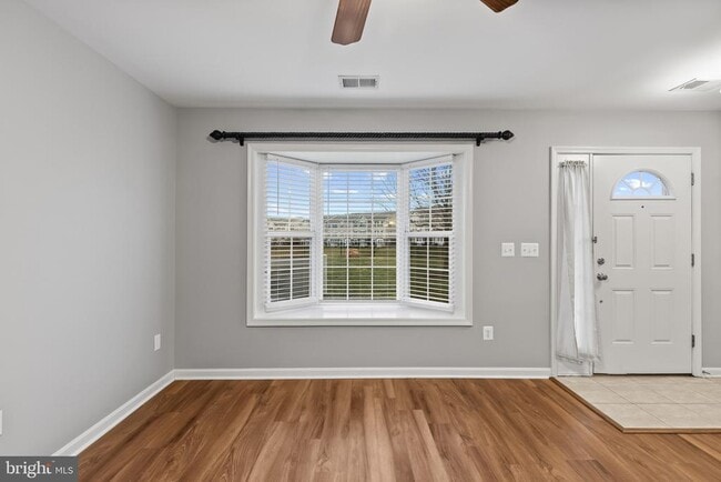 Foto del edificio - 1900 Lennox Dr