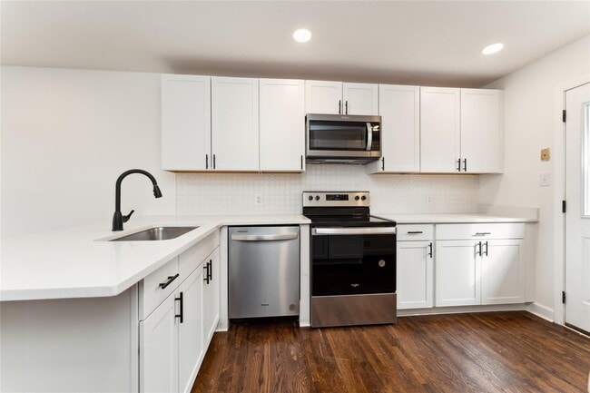 Building Photo - 6801 Fieldvale Pl