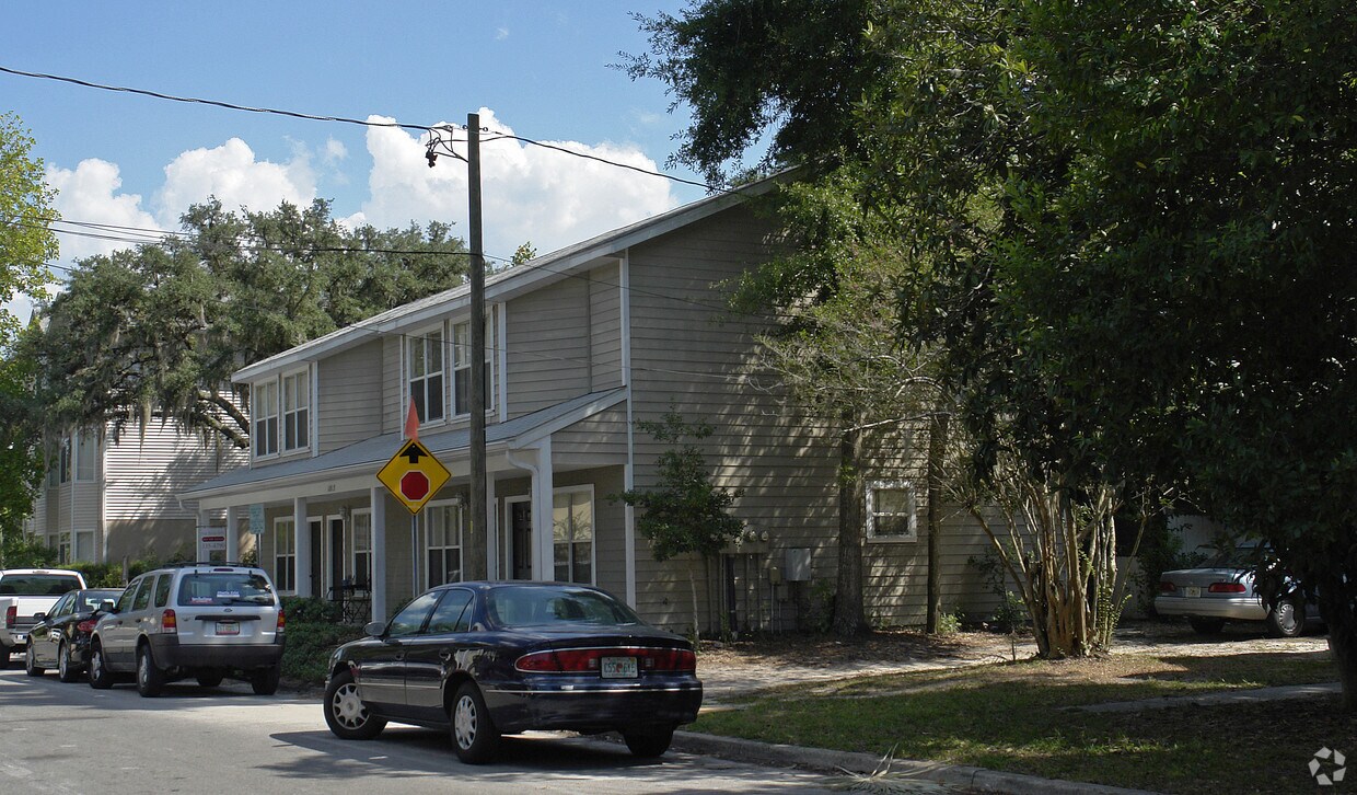 Primary Photo - 1813 NW 2nd Ave