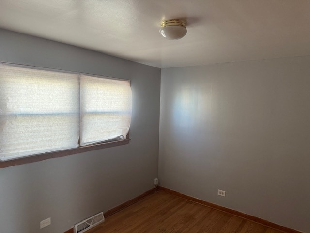 Building Photo - 9855 S California Ave