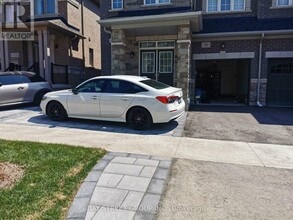 Building Photo - 50 Crofting Cres