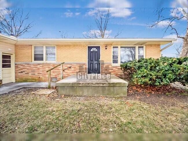 Foto del edificio - 9162 E 17th St