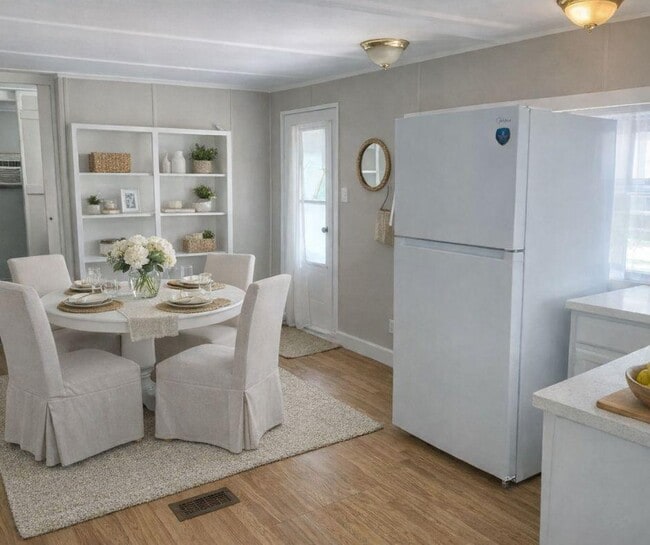 Building Photo - 6 Circle Dr