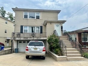 Building Photo - 3611 Grand Ave