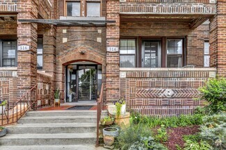 Building Photo - 5338 Beaubien Blvd