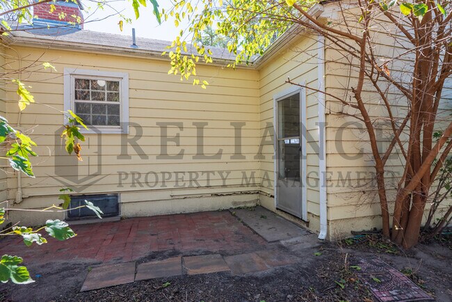 Foto del edificio - 2408 W 13th St N