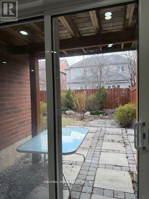 Building Photo - 29 Aikenhead Ave