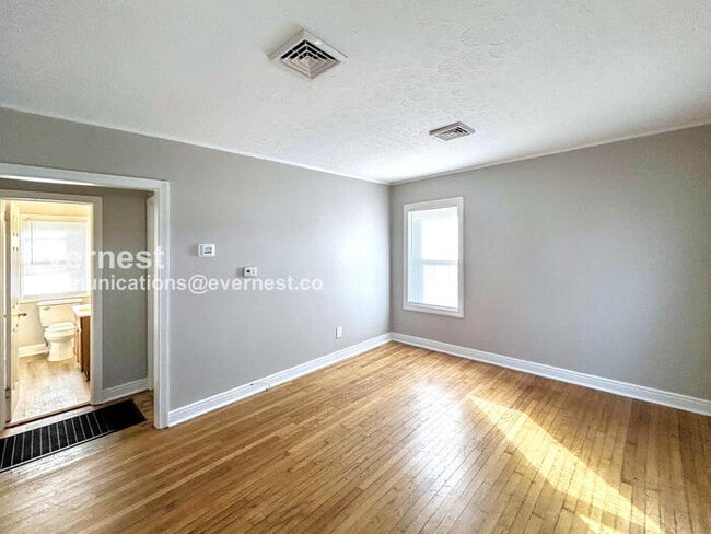 Building Photo - 2919 Creighton Rd