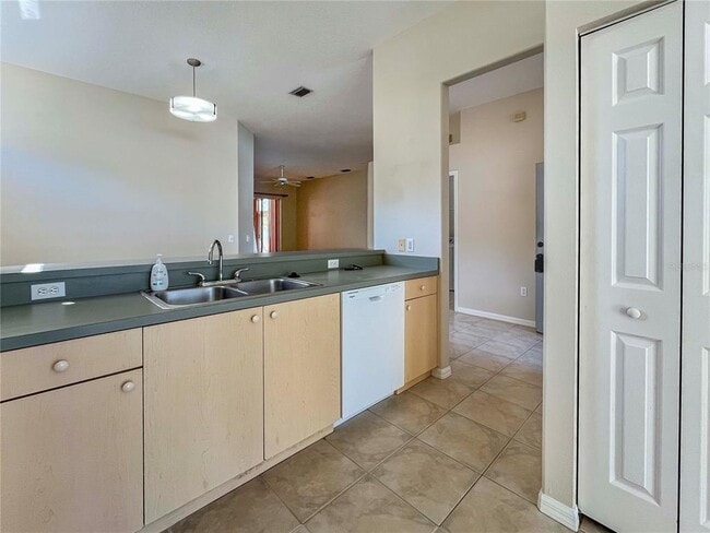 Building Photo - 1782 Summer Breeze Way