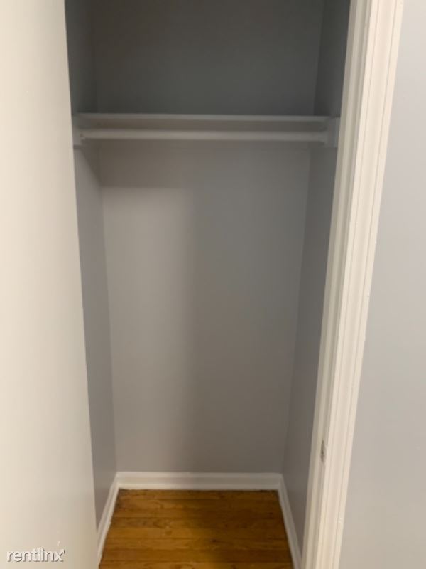 Foto del edificio - 4 br, 2 bath House - 232 N Pine Ave 2 Unit 2