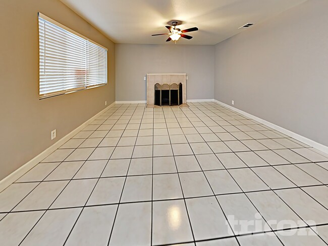 Foto del edificio - 684 Brown Ave