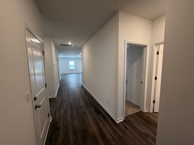 Foto del edificio - Beautiful 3 Bed 2 Bath New Construction Home in Shelbyville