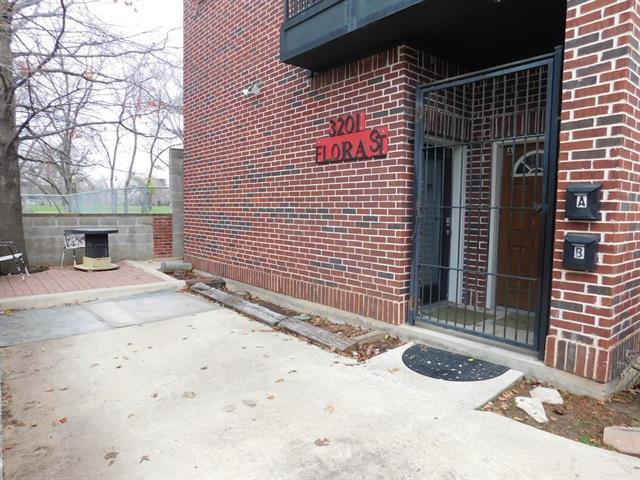 Building Photo - 3201 Flora St