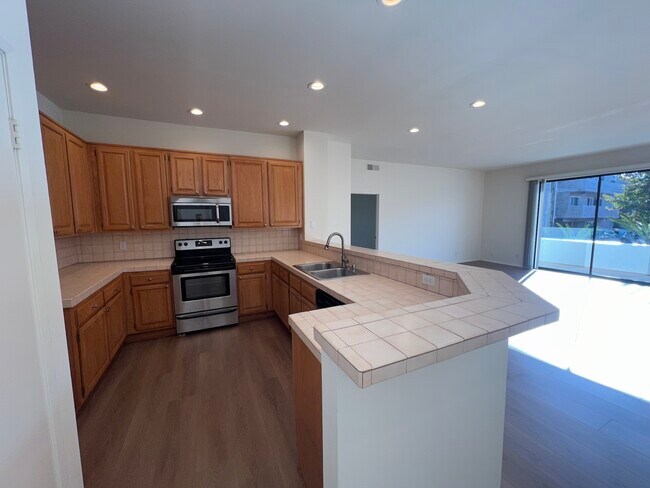 Foto del edificio - 3400 Pacific Ave