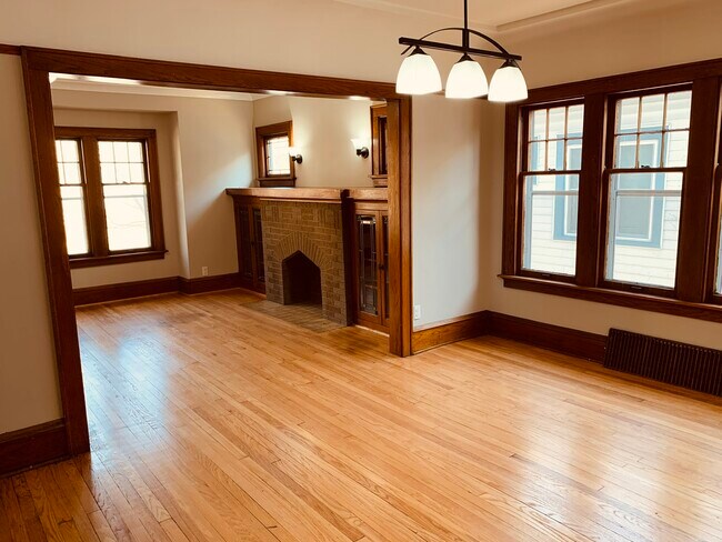 Foto del edificio - 5021 W Greenfield Ave