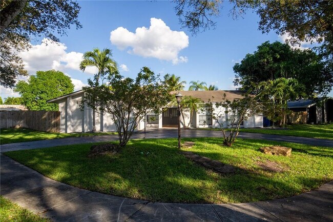 Foto del edificio - 5100 SW 104th Ave