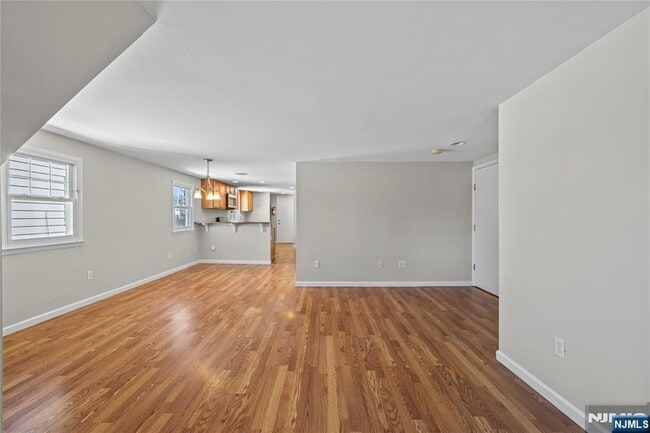 Photo - 47 Morris Pl Apartment