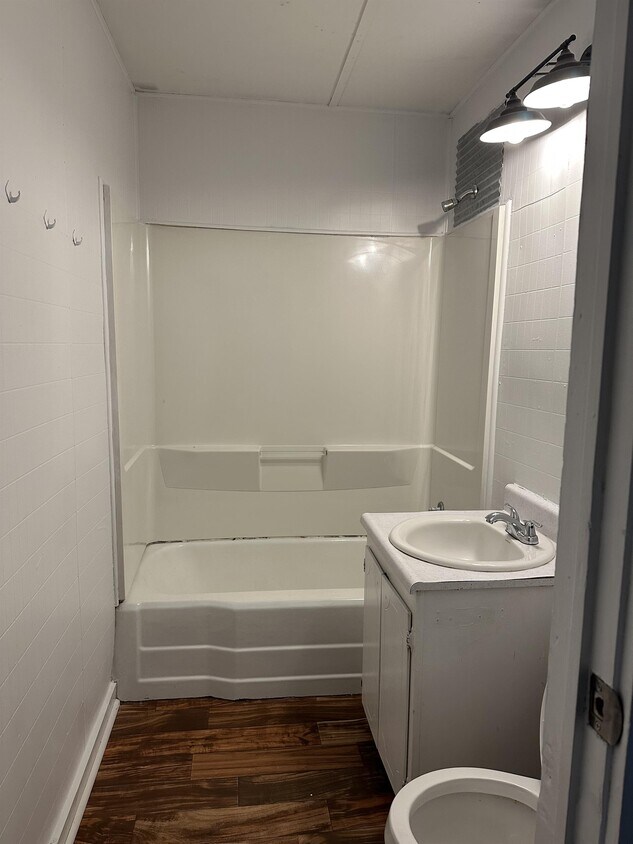 301 S Cleveland Ave, Adel, GA 31620 House Rental in Adel, GA