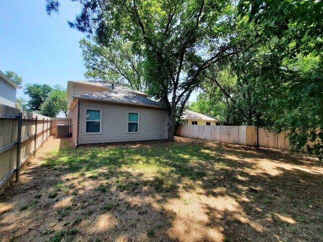 Building Photo - Coming Soon  in Irving