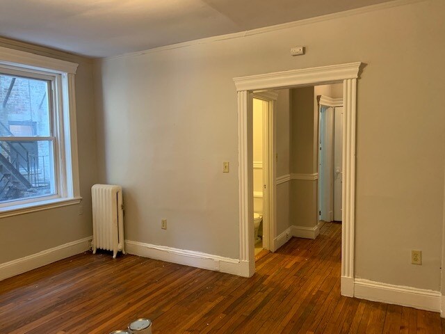 Building Photo - 386 Riverway