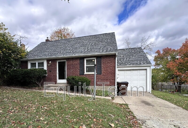 Primary Photo - 1192 Hempstead Dr
