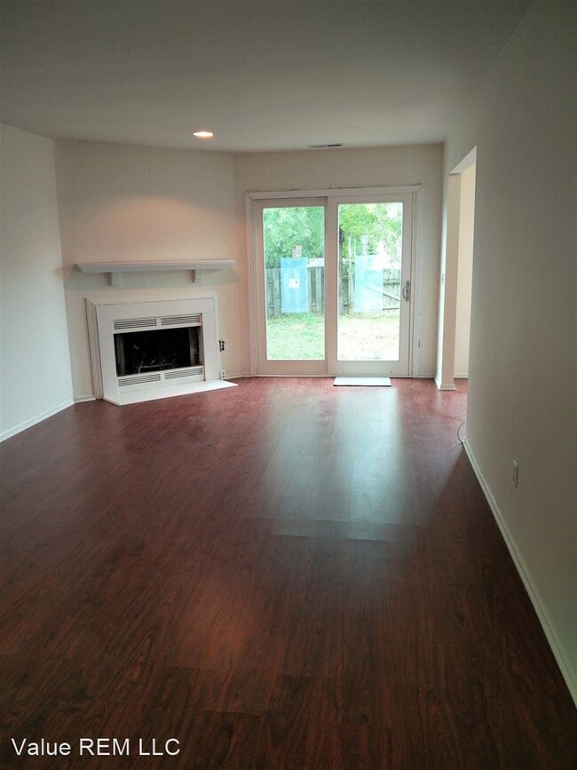 Building Photo - 3 br, 2.5 bath House - 11 SAFFRON DRIVE