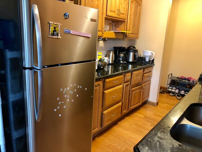 Kitchen 2 - 40 Shrewsbury Green Dr