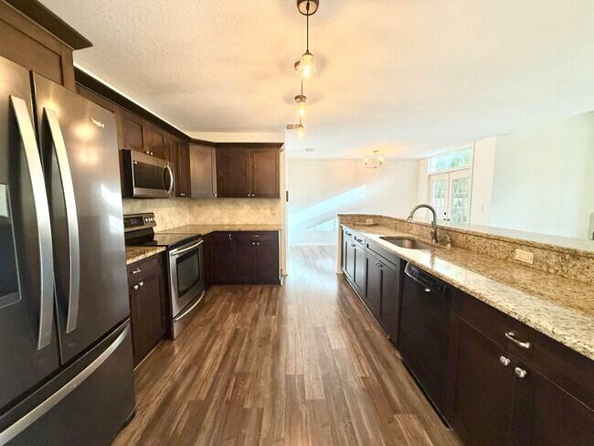 Building Photo - 10921 Haydn Dr
