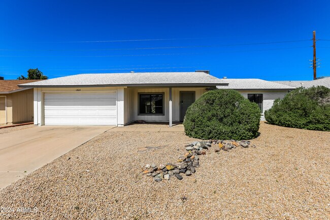 Building Photo - 12022 S Mandan St