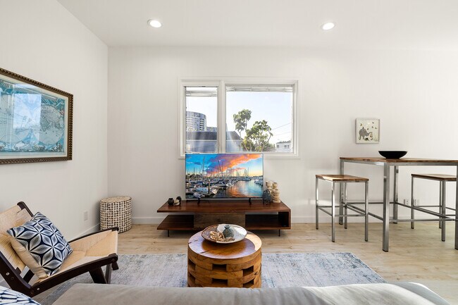 Foto del edificio - 831 Dickson St