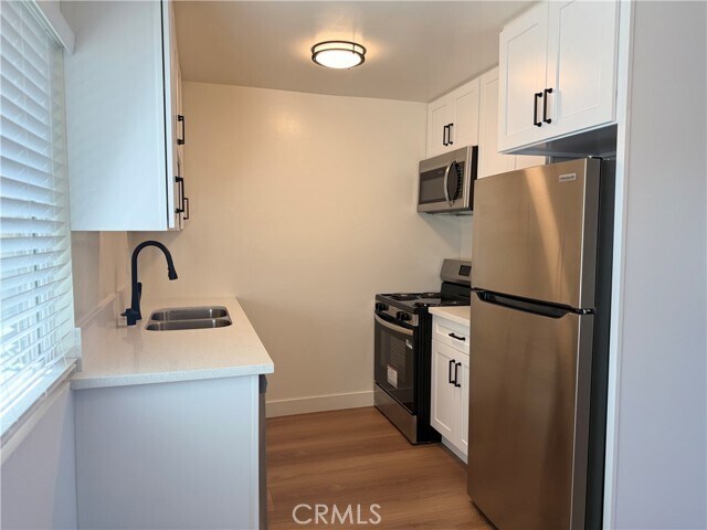 Foto del edificio - 18657 Collins St