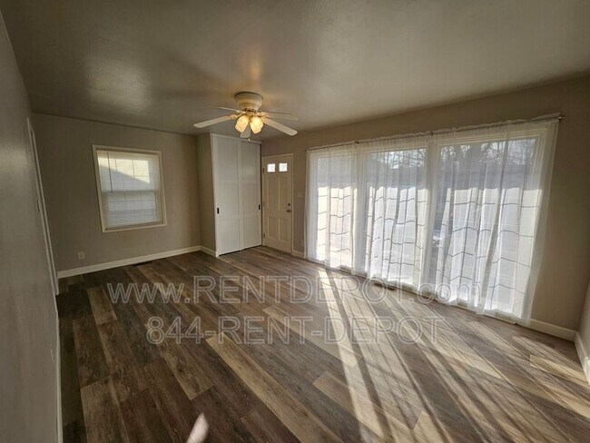 Foto del edificio - 925 N Kelsey Ave