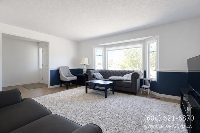 Building Photo - 32654 Nootka Close