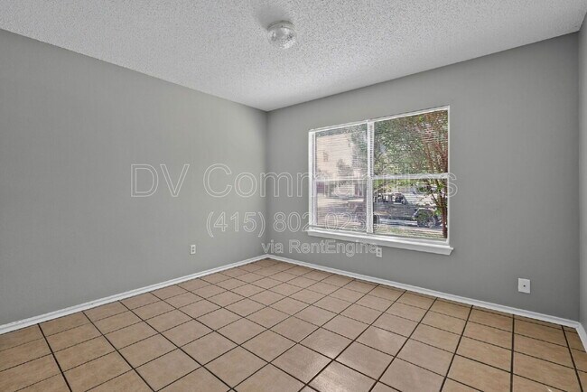 Foto del edificio - 6721 Haven Meadow Dr