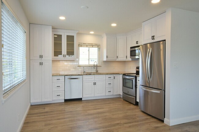 Foto del edificio - Beautifully Remodeled 5 Bed 2 Bath Home in Cambrian Area of San Jose