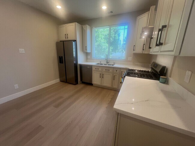 Foto del edificio - Be the very first to live in this gorgeous, newly constructed 2-bed, 2-bath accessory dwelling un...