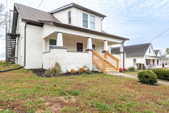 Building Photo - 1287 E Harper Ave