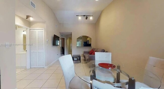 Foto del edificio - 2921 SE 13th Rd